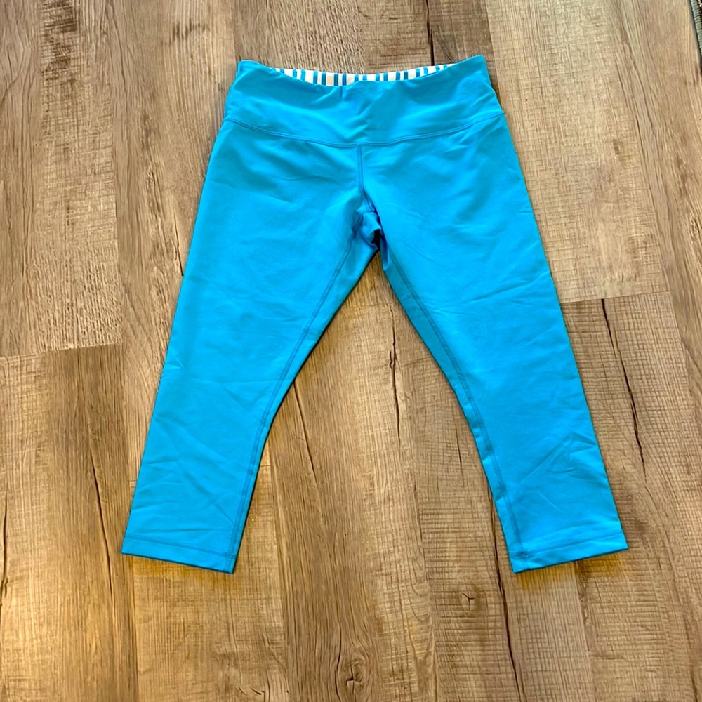 COPY - Lululemon athletics size 8 aqua workout pants